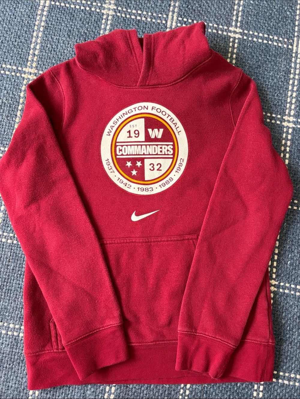 Nike Kids Washington Commanders burgundy Hoodie sz Medium